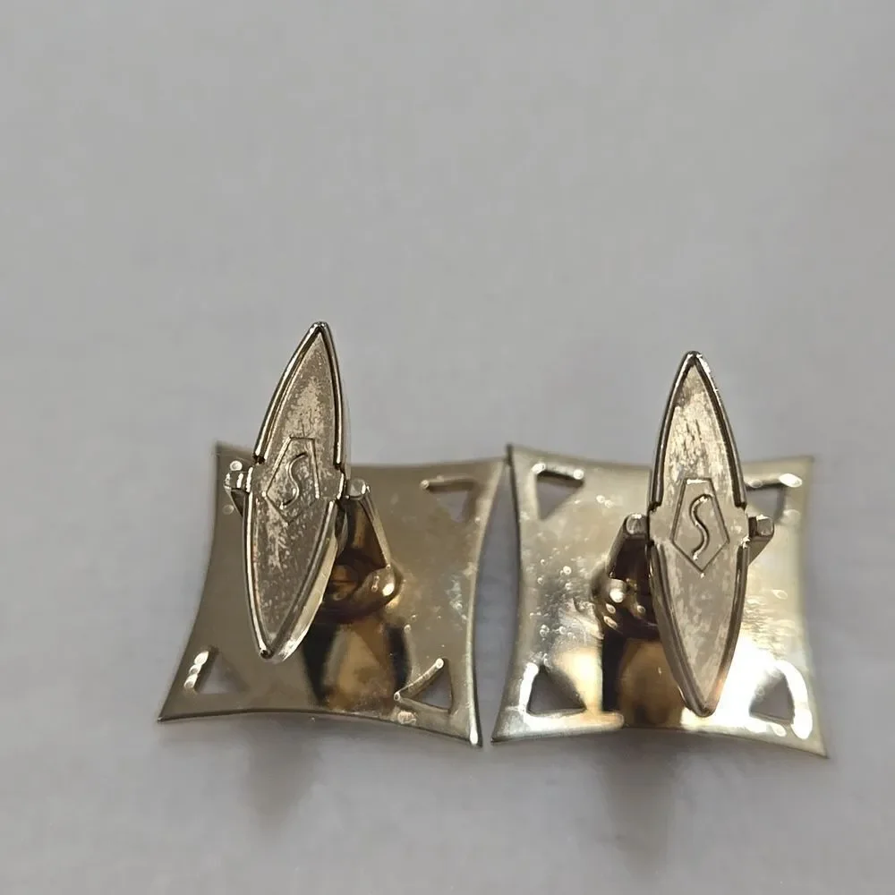 Cufflinks With Natural Tigers Eye Stone